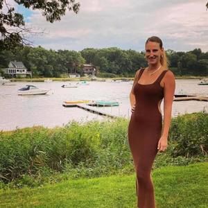 Meet your Posher, Aly